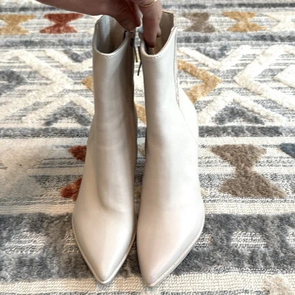 Steve Madden Rickki Pointed to Boot - Picture 5 of 9